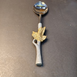 ช้อนชาด้ามใบไม้สองสีเงินและทอง ดีไซน์ใบเมเปิลสุดหรู สำหรับร้านอาหารระดับไฮเอนด์และใช้ในบ้าน - Product Image 6