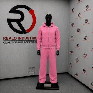 Ensemble de survêtement rose clouté pour homme – Hoodie zippé et pantalon droit – Tenue décontractée streetwear – Survêtement de jogging – Vêtements de sport personnalisés en gros - Product Image 3