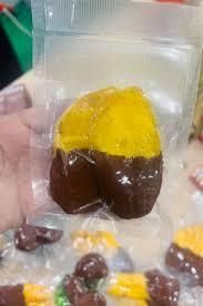 Mango Seco Bañado en Chocolate Gourmet, Snacks Dulces Premium, Venta al Por Mayor - Product Image 3