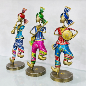 Poupées Musiciennes Art Déco Artisanales Fabriquées en Inde pour Pâques, Diwali, Mariages et Autres Occasions - Product Image 2