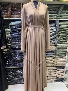 Nouvelle collection 2026 : Magnifique Abaya noire traditionnelle islamique pour femmes – Vêtements musulmans d'Arabie Saoudite et du Golfe - Product Image 6