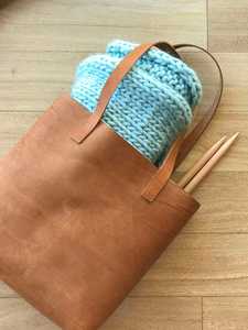 กระเป๋าโท้ทหนังแท้ทำมือสำหรับผู้หญิง รุ่นใหม่ล่าสุด ปี 2026 พร้อมซิปปิด ใช้ได้ทุกวัน ขนาดใหญ่ รุ่น LTB-0308 - Product Image 2