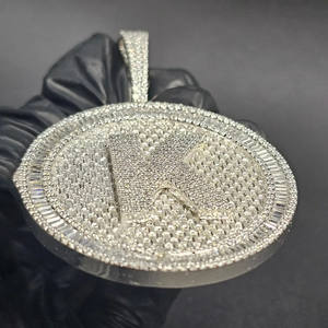 Colgante Letra K con Incrustaciones de Diamantes, Plata de Ley 925, Estilo Hip Hop, Personalizable, Joyería de Diamantes Moissanite para Hombre - Product Image 2