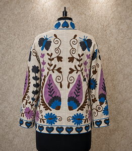 Blouson bomber Suzani multicolore luxueux en velours de coton, motifs cœurs, fleurs et feuilles de Jaipur, style bohème, fait main, respirant, artisanal, pour export B2B - Product Image 5