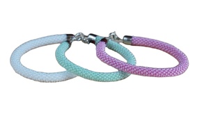 Bracelets de perles multicolores luxueux à la mode et à la mode Nouveaux modèles Broder Style classique Accessoire parfait pour toute tenue - Product Image 2