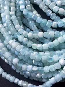 ลูกปัดหินอะความารีนธรรมชาติทรงสี่เหลี่ยม สีฟ้าทะเลสวยงาม ร้อยเป็นเส้นเต็ม สำหรับทำเครื่องประดับ - Product Image 6