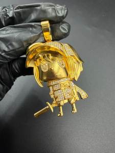 Colgante de personaje de dibujos animados estilo hip hop, colgante de muñeco grueso con incrustaciones de moissanita VVS1, chapado en oro sobre plata 925 para hombre - Product Image 4
