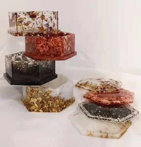 Stylish 5mm <b>Heat</b> Resistant Resin Coaster Set for Modern Dining Durable and <b>Reusable</b> Table Protector and Decoration - Product Image 4