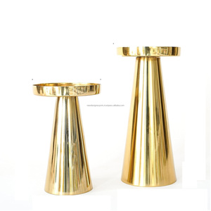 Portavelas Cónicos Dorados Pulidos de Primera Calidad – Juego de Dos Conos Contemporáneos - Product Image 4