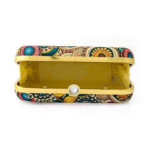 Pochette de soirée pour femme, brodée à la main, motif paon, avec chaîne amovible. - Product Image 3