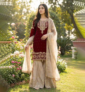 Ensemble de paillettes indiennes brodées Sharara Gharara Kurti de créateur pakistanais vêtements ethniques 3 pièces ensemble Georgette robe ethnique prête à l'emploi - Product Image 1