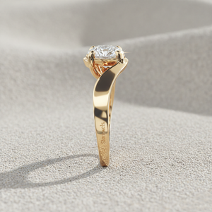 Anillo de compromiso solitario Stonewels Bypass en oro macizo con diamante redondo cultivado en laboratorio con engaste de púas, certificado - Product Image 4