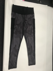 Leggings Deportivos Personalizados para Mujer, Leggings de Gimnasio de Alta Calidad con Cintura Elástica, Ecológicos y Antibacterianos - Product Image 3