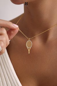 Pendentif Raquette de Tennis Diamantée de Luxe en Or Massif 10K 14K, Collier Breloque Scintillant Thème Sportif, Bijou Fin, Cadeau pour Elle - Product Image 5