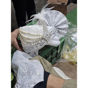 รถขบวนงานแต่งงานสีขาวสำหรับเจ้าบ่าว |   ผ้าโพกหัวประดับมุกและหินทำมือ |   เครื่องประดับศีรษะงานแต่งงานแบบดั้งเดิมของอินเดีย - Product Image 6