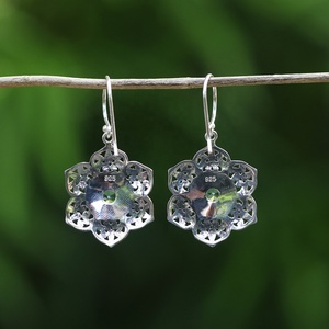 IER014-Artisan Boucles d'oreilles florales en argent sterling 925 Plaqué or Centre de pierres précieuses Forme de fleur pendante pour les mariages Fiançailles - Product Image 3