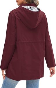 เสื้อแจ็คเก็ตกันลมสำหรับผู้ชายแบบขายส่ง ดีไซน์เนอร์ แบรนด์ดัง สำหรับฤดูหนาว ใส่กลางแจ้ง คอตั้ง สไตล์วินเทจ น้ำหนักเบา กันลม กันน้ำ - Product Image 5
