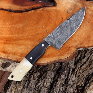 Cuchillo de caza de acero de Damasco con punta de caña, mango de asta, espesor de hoja de 0.45mm, borde biselado, grado DIY, personalizable OEM - Product Image 2