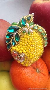Broche Bordado a Mano Único con Cuentas para Mujer, Accesorios de Moda, Exquisito Broche Bordado a Mano con Cuentas y Diseño Floral - Product Image 2