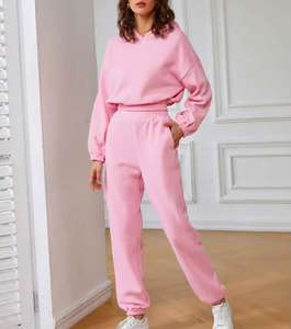 Conjuntos Deportivos Personalizados con Logotipo Bordado, Conjuntos Deportivos Cortos de Alta Calidad, Pantalones Deportivos y Sudadera con Capucha para Mujer - Product Image 2