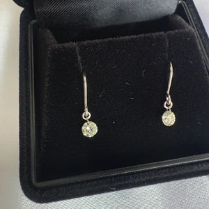 Pendientes de Diamantes Cultivados en Laboratorio de 0.50ct, Redondos, con Movimiento, Brillantes, Elegantes, Joyería Fina para Mujer - Product Image 1