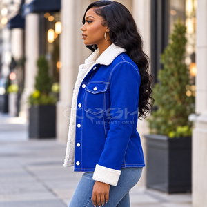 Veste en jean bleu décontractée Cosh International Sisterhood Sorority, col rabattu, doublure en fausse fourrure lavée, fermeture boutonnée - Product Image 4
