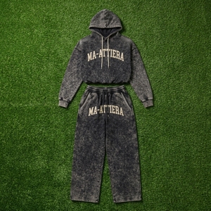 Conjunto de Sudadera Corta Negra con Lavado Ácido y Pantalones Anchos de Felpa para Mujer, Estilo Urbano, Venta al por Mayor OEM - Product Image 6