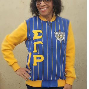 Blouson universitaire bleu roi pour femme avec manches dorées, rayures verticales, fermeture éclair intégrale, écusson brodé, style Letterman, vêtement d'extérieur pour équipe sportive - Product Image 1