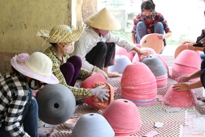 Cuenco de bambú enrollado a mano de Vietnam - Product Image 4