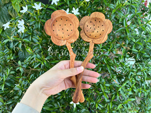 Cuillère en bois en forme de tournesol rouge, filtre à thé en bois pour feuilles de thé, passoire à thé en bois en forme de tournesol, cuillère en bois du Vietnam en forme de tournesol - Product Image 5