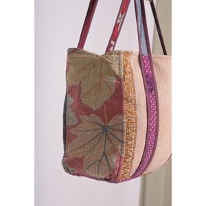 Bolso Tote Vintage Kantha de Algodón Indio Hecho a Mano, Bolso de Hombro Reutilizable y Duradero, Bolso Casual, Regalo para Mujer - Product Image 3