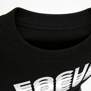 Camiseta Urbana Premium para Hombre de Micah Corporation |   Diseño de Letras con Efecto Degradado |   Mezcla de Algodón/Poliéster, Seda Antipilling - Product Image 4