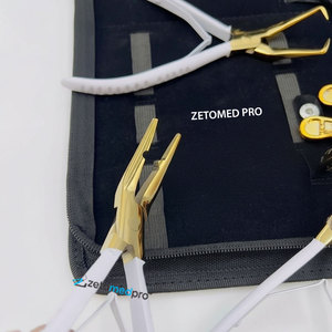 Kit d'outils professionnels pour extensions de cheveux : pinces crocodiles dorées, peigne blanc, aiguilles en C, logo personnalisé en acier inoxydable - Product Image 4