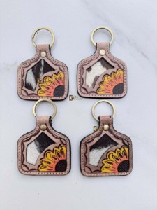 Llavero de Cuero Hecho a Mano de Alta Calidad, Forma Rectangular, Grabado con Diseño de Girasol, Ligero - Product Image 4