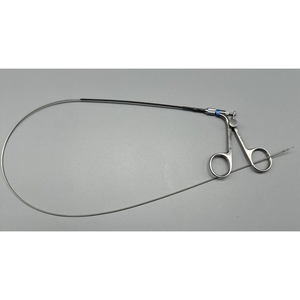 Pinzas Quirúrgicas Flexibles Karl Storz 27023P de 58 cm con Punta de Tenaculum - Product Image 1
