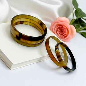 Juego de 5 Brazaletes de Cuerno de Búfalo Pulido Natural, Hechos a Mano, Ecológicos, Estilo Animal, Joyería Ética de Hueso - Product Image 2