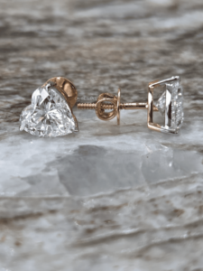 Pendientes de Oro con Diamante Cultivado en Laboratorio, Corte Corazón, 3.25 Ct, Elegantes, Estilo Stud, Engaste de Cuatro Puntas, Joyería para Mujer - Product Image 3