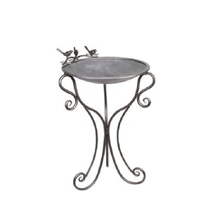 Nouvelle Arrivée : Mangeoire à Oiseaux en Métal Faite à la Main, Design Tendance, Prix de Gros, avec Support de Nettoyage et Bain d'Oiseaux Décoratif au Look Élégant - Product Image 1