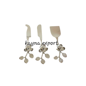 Elegante tenedor para queso y cuchillo plano con mango de metal dorado decorativo de diseño nórdico - Product Image 5