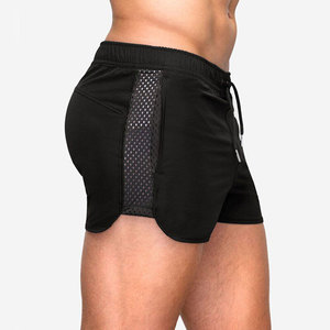 Short de sport pour hommes et garçons, avec détails réfléchissants, panneaux latéraux respirants, en polyester et élasthanne doux, idéal pour l'échauffement. - Product Image 6