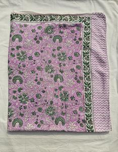 Pareo de playa bohemio hecho a mano en India para mujer, con estampado tropical, ideal como regalo para ella, para piscina y playa. - Product Image 1