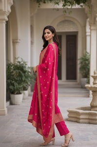 Ensemble Kurti rose pour femme très demandé, manches 3/4, en mélange de soie / soie scintillante, entièrement cousu, pour occasions régulières et festives - Product Image 3