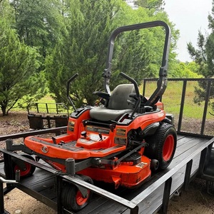 Tondeuse autoportée Kubota ZG222 professionnelle pour un entretien rapide de la pelouse et des coupes précises. - Product Image 4