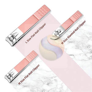 Kit de Manicura y Pedicura Premium de 12 Piezas, Herramientas de Uñas de Acero Inoxidable de Alta Calidad para Mujeres - Product Image 2