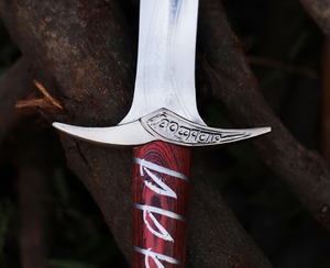 Épée Hobbit Sting réplique artisanale, inspirée du Seigneur des Anneaux, avec fourreau et support mural. - Product Image 2