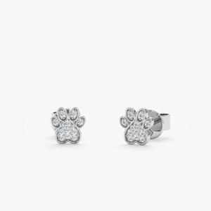 Pendientes de Oro Puro de 14K con Diamantes Cultivados en Laboratorio, Pendientes con Diseño de Huella de Pata, Pendientes Delicados con Diamantes Pavé, Pendientes para Amantes de Mascotas - Product Image 3