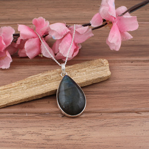 Collier en pierre de labradorite naturelle, argent sterling 925 plaqué platine, pierre bleue chatoyante, vintage, fait à la main, unisexe, pour mariage - Product Image 3