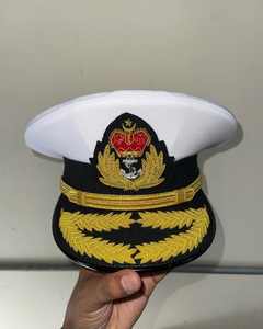 Casquette unisexe en coton 100% avec badge brodé main en fil de bouillon blanc sur fond noir/gris/bleu foncé, couleur personnalisable, pour usage quotidien en extérieur - Product Image 2