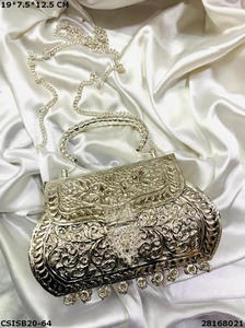 Pochette en laiton faite à la main Design unique pour robe de mariée et de soirée Style de mode par artisanat de luxe au prix de gros - Product Image 5