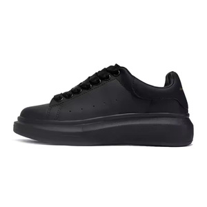 Sneakers unisexes blanches en PU avec détail talon noir, semelle extérieure en caoutchouc, semelle intermédiaire en EVA, automne/hiver, décontractées, pour la marche - Product Image 2